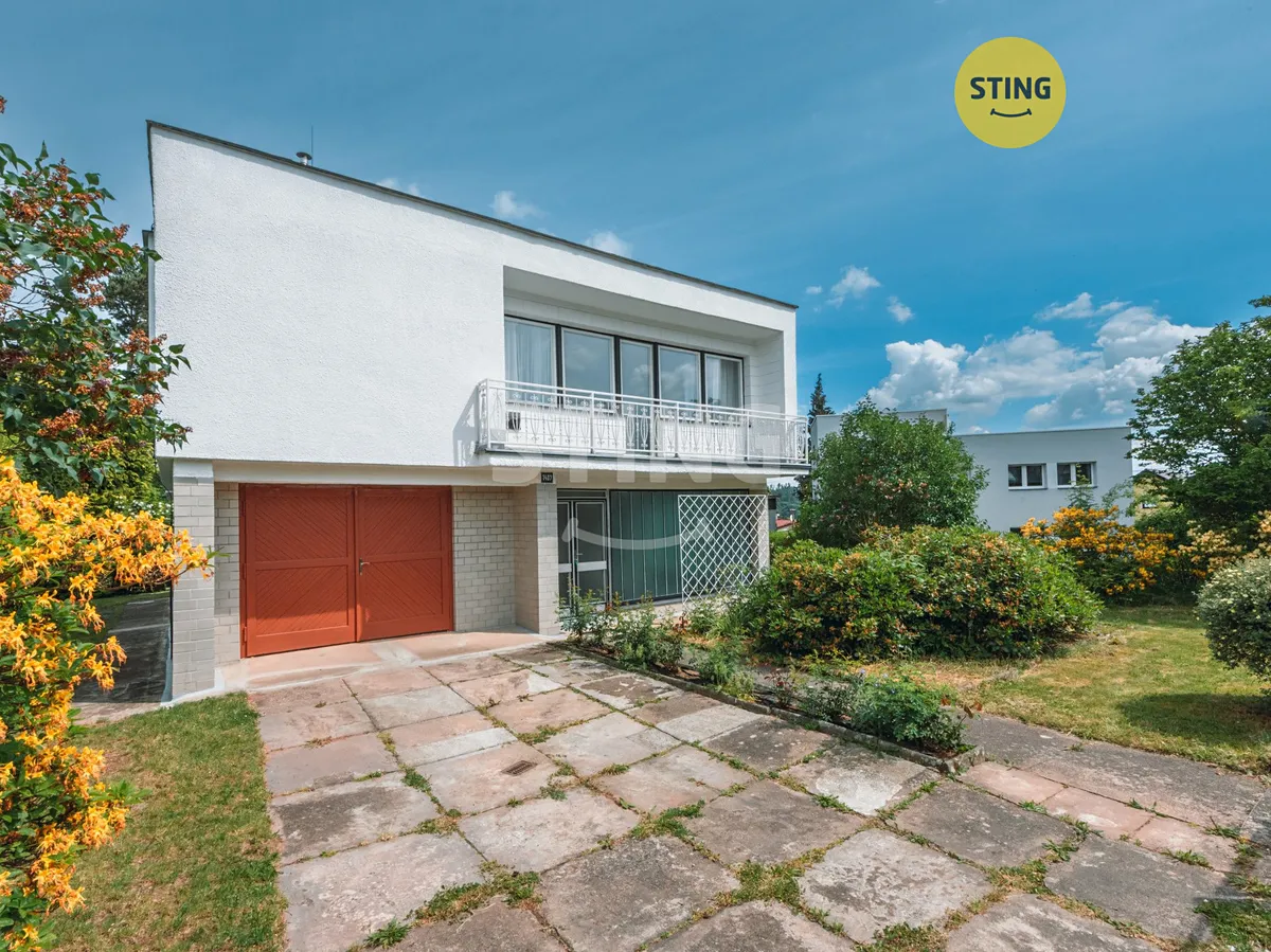 Prodej rodinného domu 220 m², pozemek 768 m²